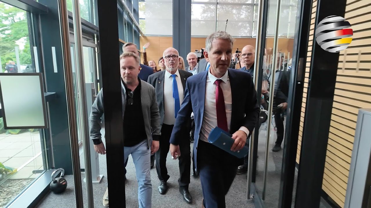 LANDTAG THÜRINGEN: BJÖRN HÖCKE (AfD) STÜRMT EMPÖRT AUS SKANDAL-LANDTAGSSITZUNG!