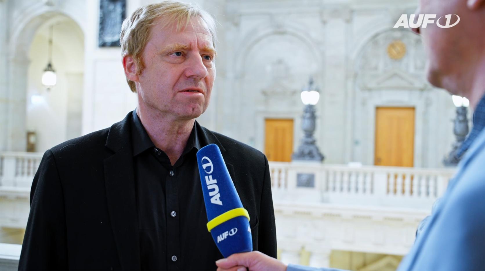 COMPACT-Verbotsprozess: Gefahr für die gesamte Opposition