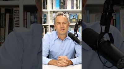 Mehr über den Artikel erfahren Bricht bald der dritte Weltkrieg aus? I Dr. Daniele Ganser