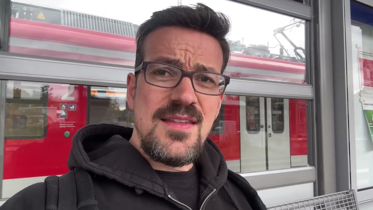 Mehr über den Artikel erfahren Hochbrisant: Verfassungsschutz beobachtet Youtuber! Chrupalla schlägt Alarm!