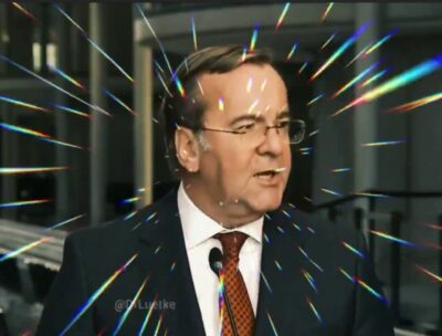 Mehr über den Artikel erfahren Die Bundesregierung wird künftig auch im Weltraum 35 MILLIARDEN deutsches Steuergeld in Lichtgeschwindigkeit verpulvern.