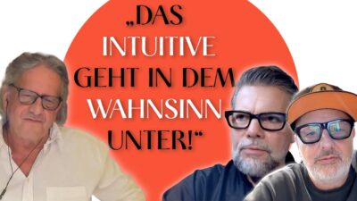 Mehr über den Artikel erfahren Die Unerschütterlichen | @Kai-Stuht, Kayvan Soufi Siavash und Walter van Rossum im MANOVA Gespräch