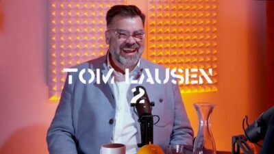 Mehr über den Artikel erfahren Tom Lausen im Realtalk mit Jens Lehrich:“Am Ende kannst du aus allem eine Katastrophe machen“ (Pt.1)