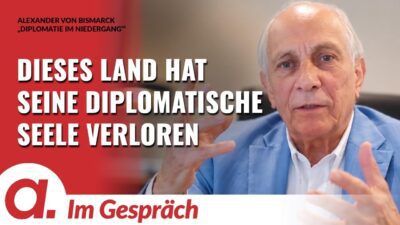 Mehr über den Artikel erfahren Im Gespräch: Alexander von Bismarck | Diplomatie im Niedergang | Apolut