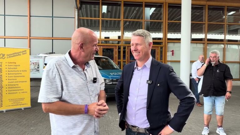 Mehr über den Artikel erfahren Unglaublich, was hier los ist. Carsten Jahn bei Wahlkampfauftakt von @ulrichsiegmund7949